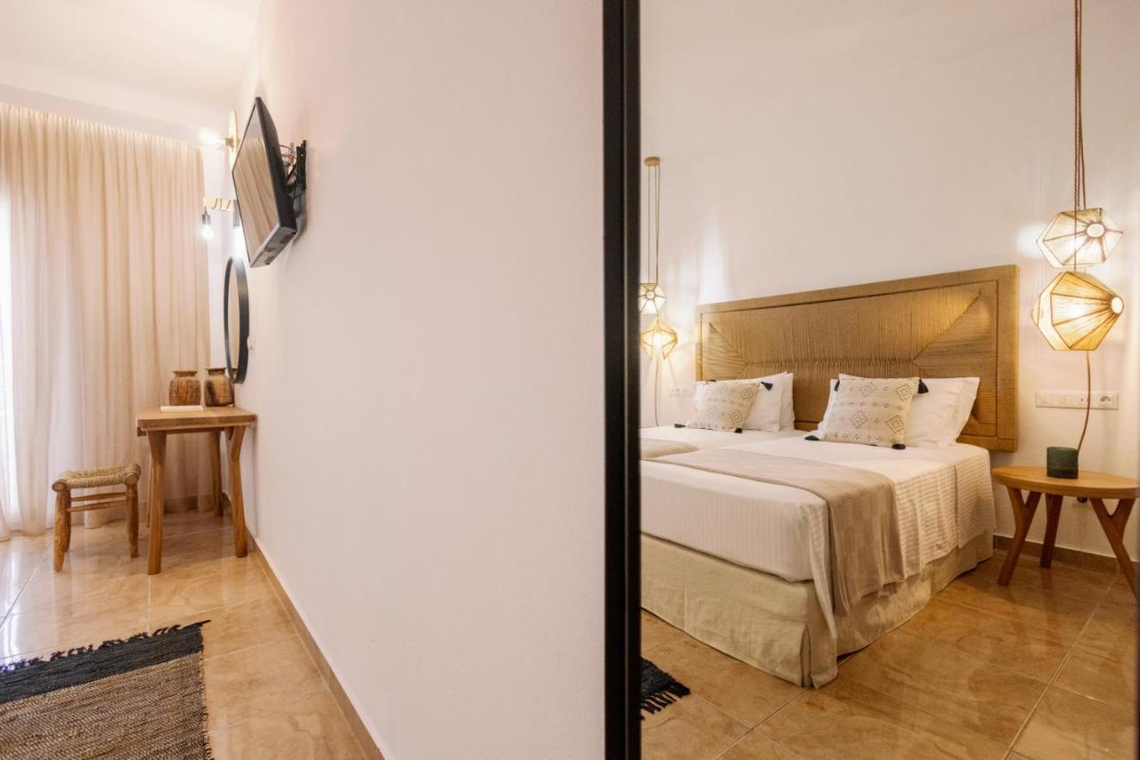 Ariadne Hotel アギオス・プロコピオス エクステリア 写真